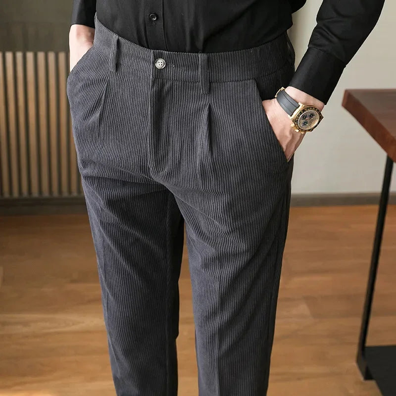 Skreddersydde kordfløyelsbukser
